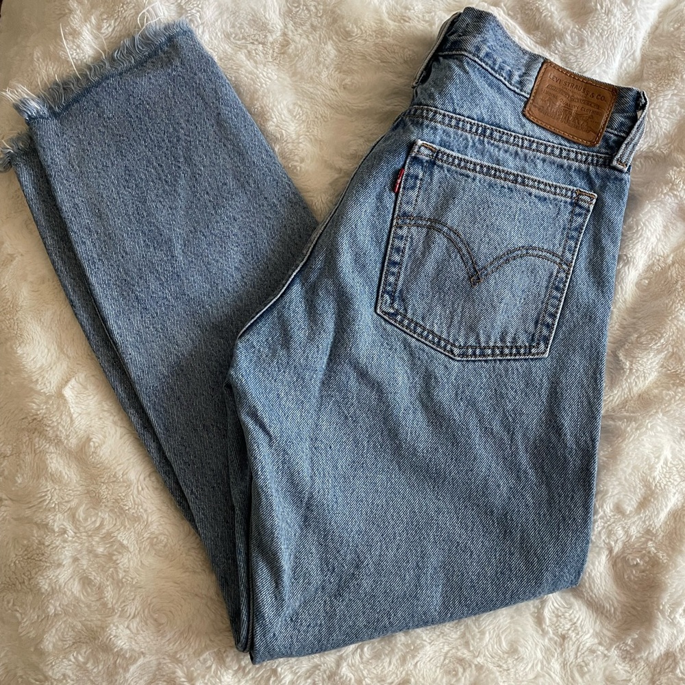 levi’s wedgie jeans